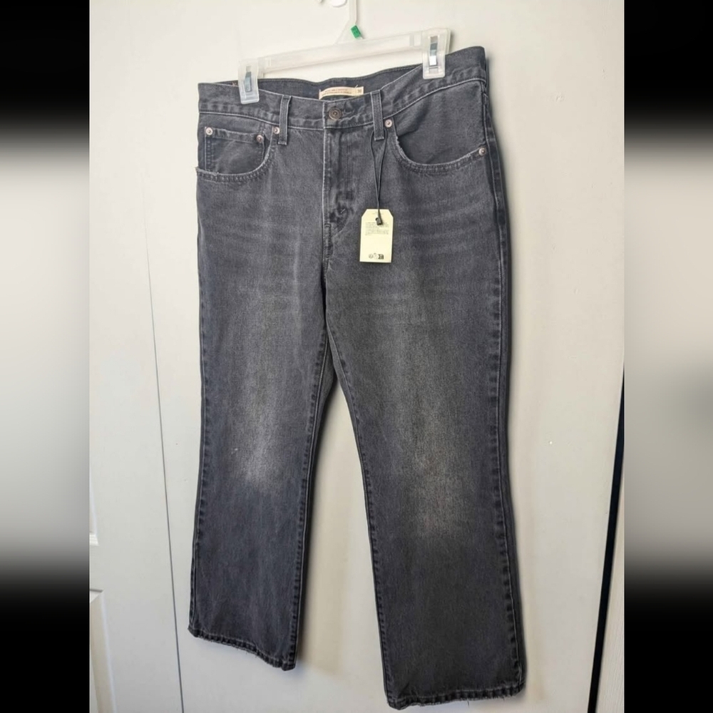 NWT LEVI'S Middy Ankle Bootcut Women Jeans Size 30 Black Color